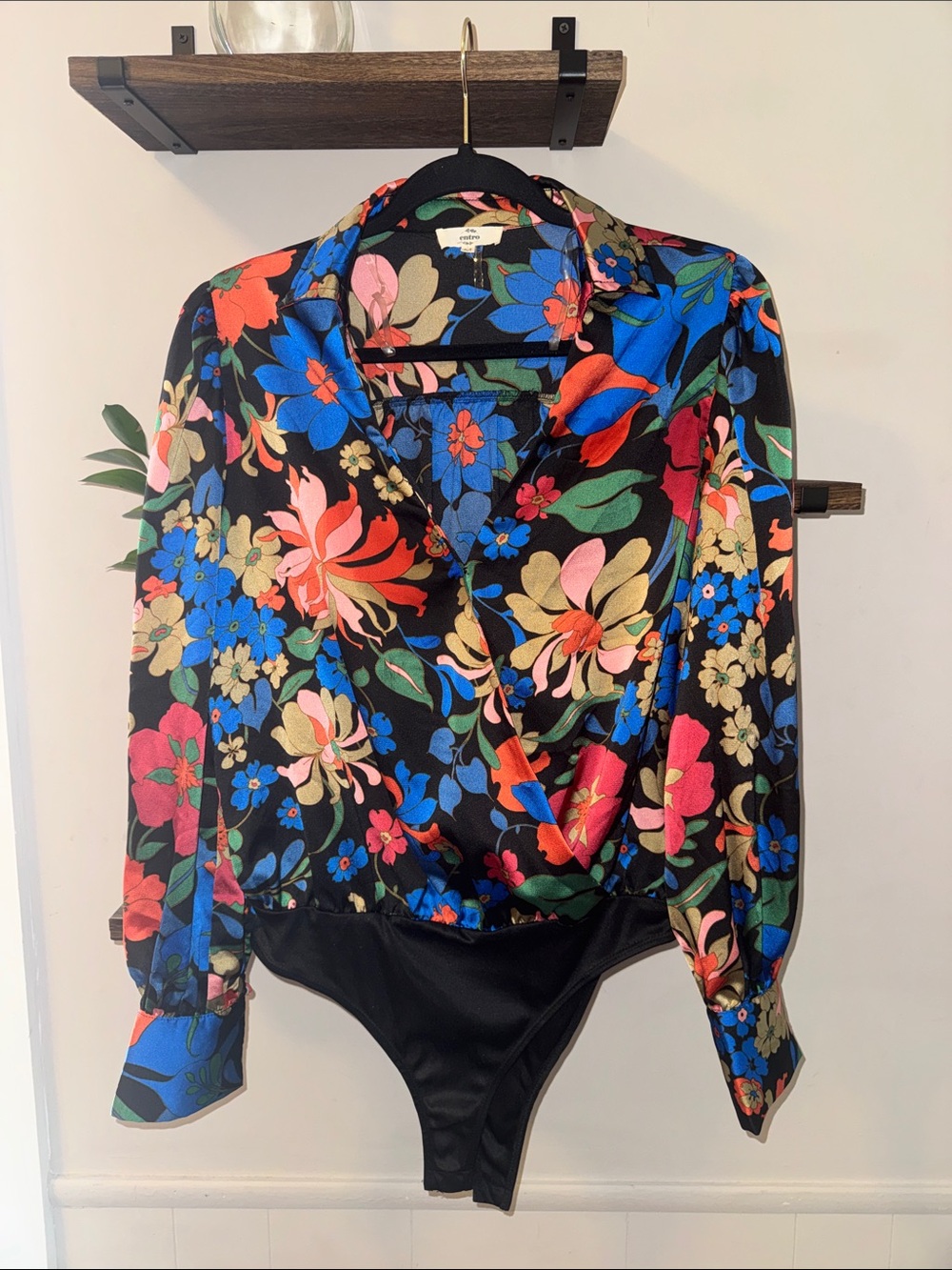 entro Floral Wrap-Front Bodysuit Top - Size Medium